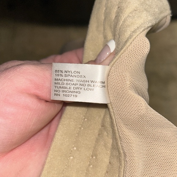 Unique Lingerie Corset Bra - Picture 5 of 9